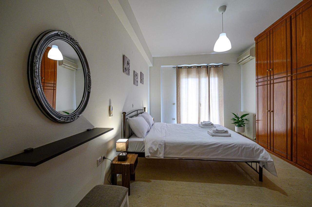 Oliva Apartment Kalamata Exterior foto