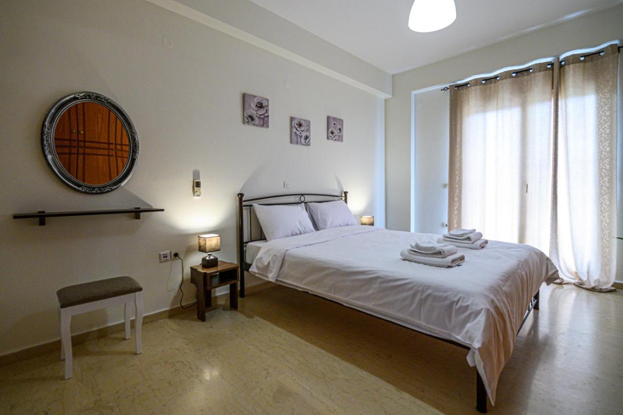 Oliva Apartment Kalamata Exterior foto