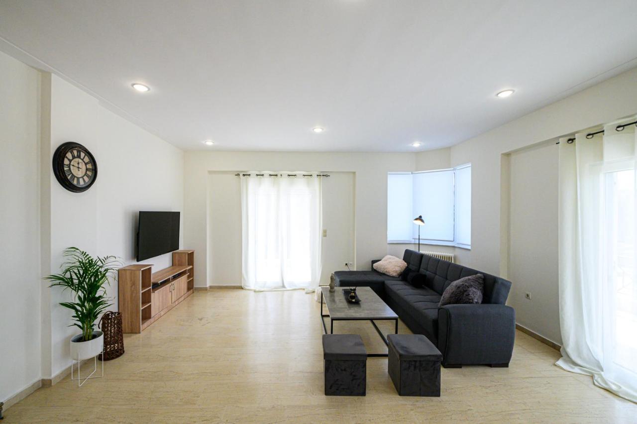 Oliva Apartment Kalamata Exterior foto