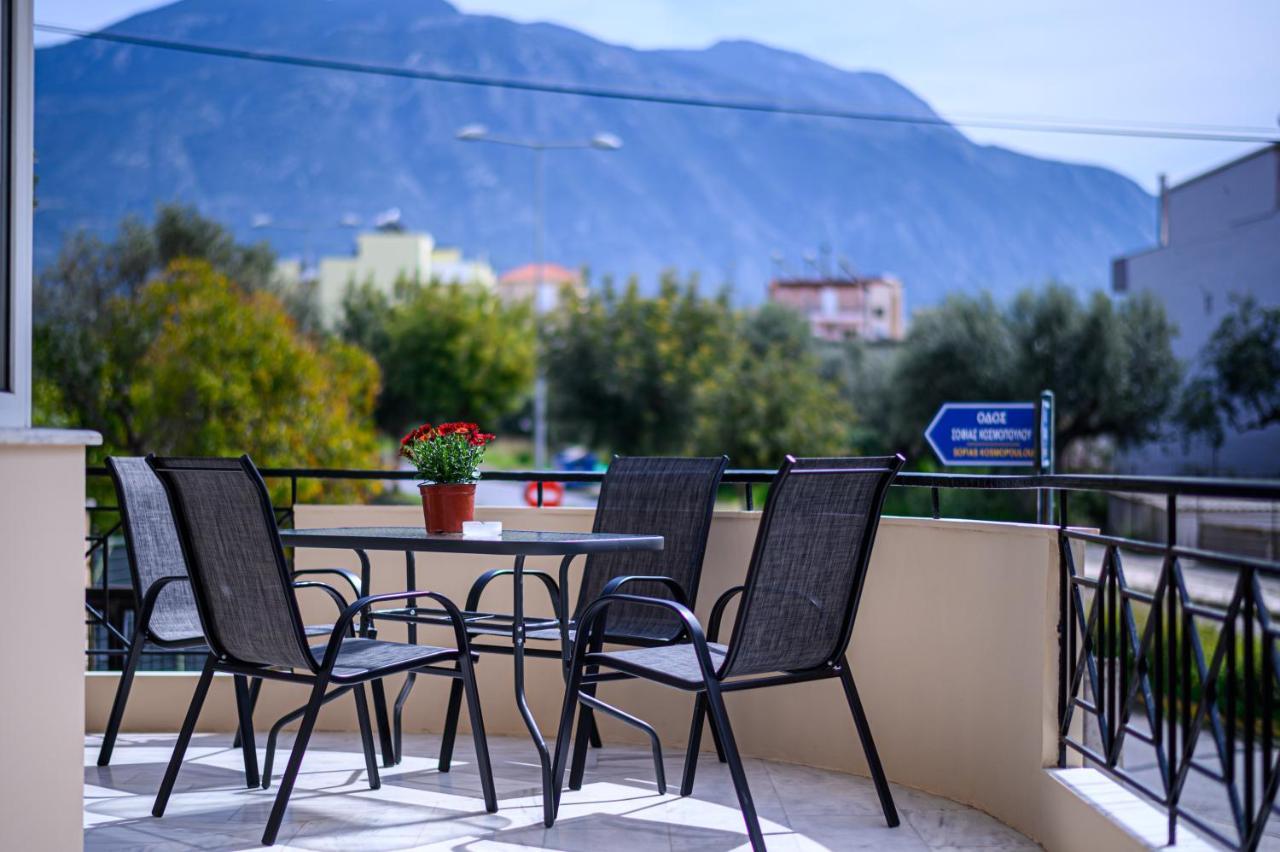 Oliva Apartment Kalamata Exterior foto