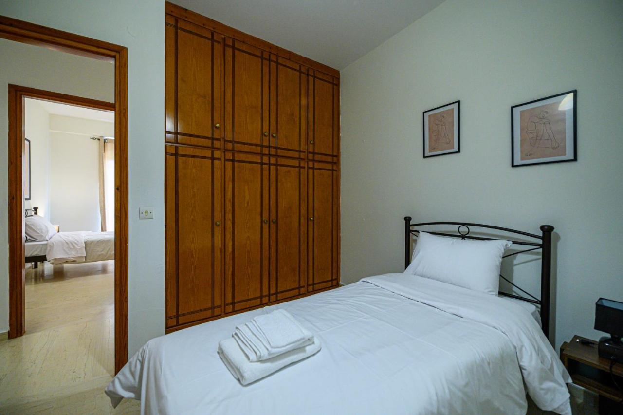 Oliva Apartment Kalamata Exterior foto
